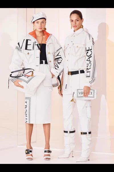 Look 12